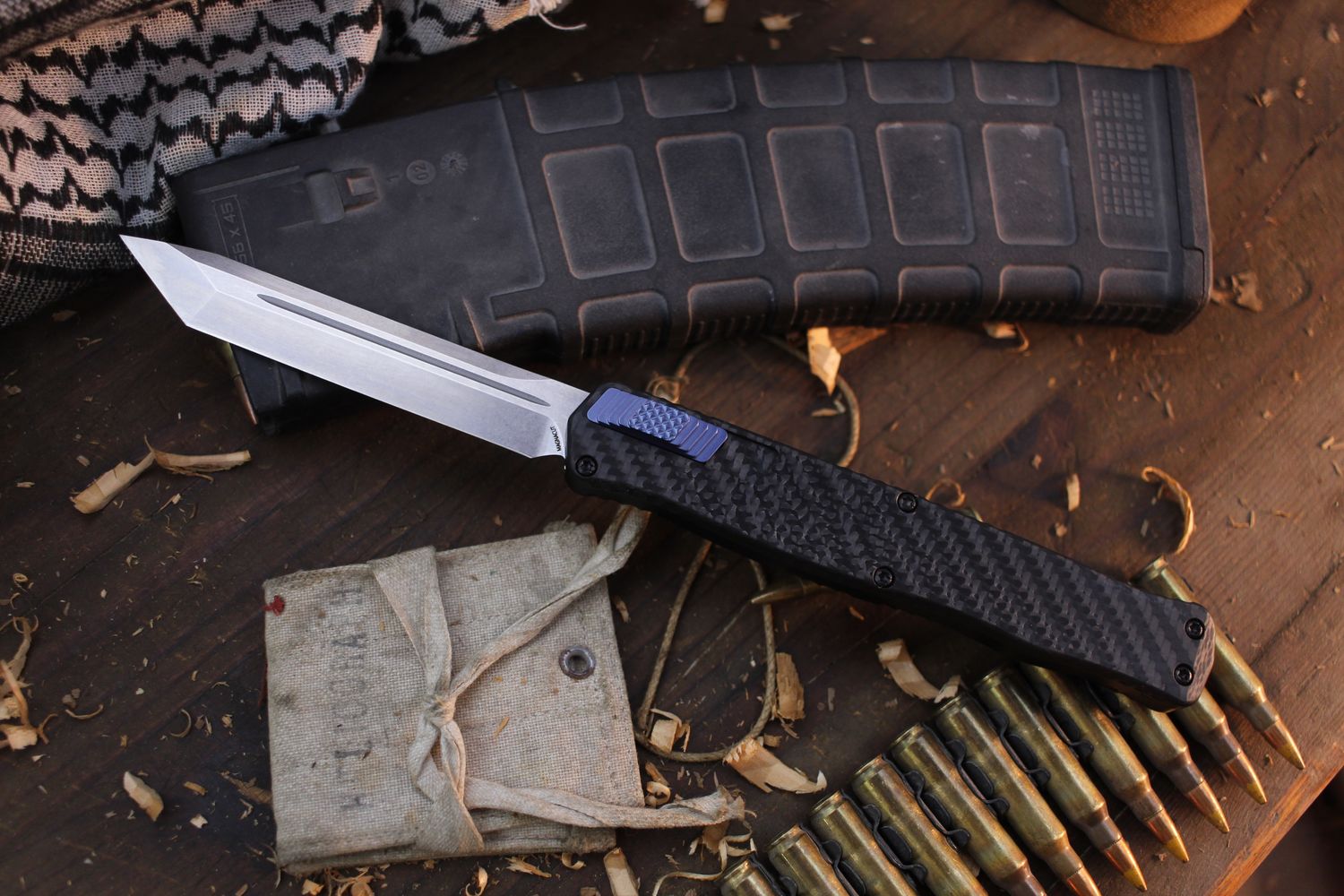 Heretic Knives Cleric II T/E 4.1&quot; OTF Auto / Carbon Fiber &amp; Black Aluminum / Stonewashed MagnaCut ( Pre Owned )