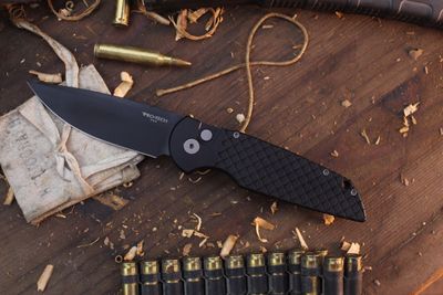 Pro-Tech TR-3 Military issue  3.5&quot; Button Lock Auto Folder / Black Fish Scale Aluminum &amp; Safety Slide / Black MagnaCut