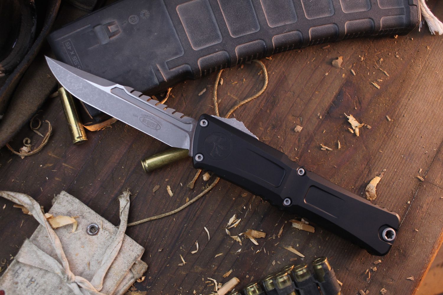 Microtech Combat Troodon Gen III Interceptor 4&quot; OTF Auto / Black Contoured Aluminum / Stonewashed M390MK ( Pre Owned )