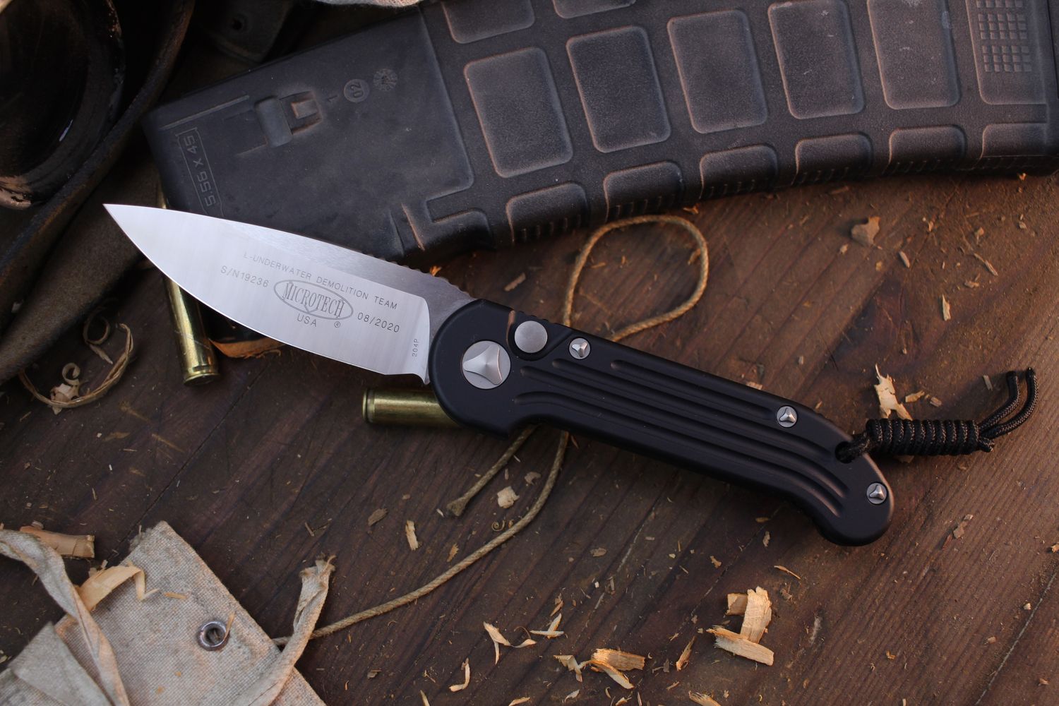 Microtech L.U.D.T. 3.375&quot; Auto Button Lock Folder / Black Aluminum / Satin 204P ( Pre Owned )