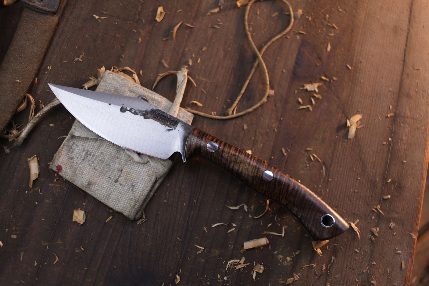 Lon Humphrey Blacktail 3.75” Fixed Blade / Curly Maple / Forge Finish 52100 ( Pre Owned )