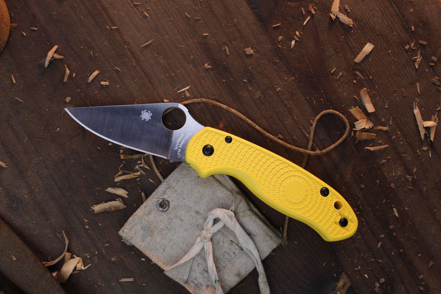 Spyderco Para 3 Salt 3&quot; Compression Lock Knife / Yellow FRN / Satin Magnacut ( Pre Owned )