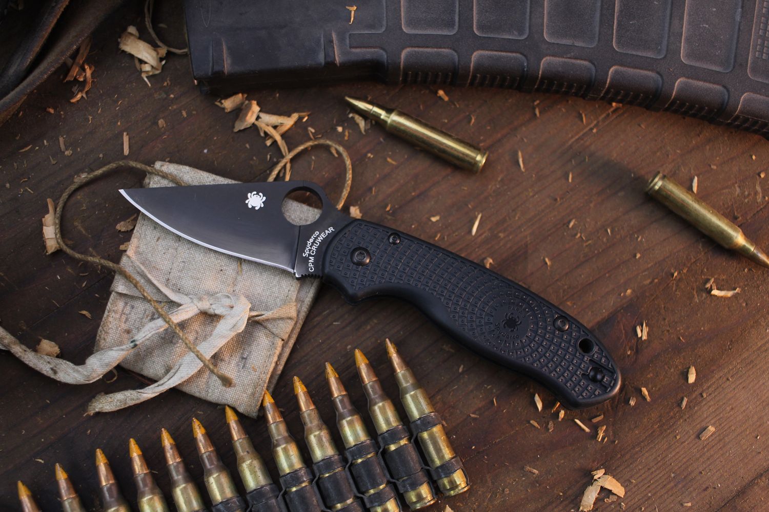 Spyderco Para 3 3&quot; Compression Lock Knife / Black FRN / Black Cruwear ( Pre Owned )
