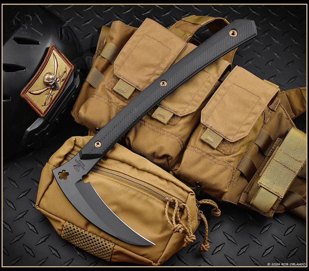 RMJ Tactical 3V Syndicate Senshi 5&quot; Scythe (Kama) / Black G-10 / Graphite Black Cerakote CPM-3V ( Pre Owned )