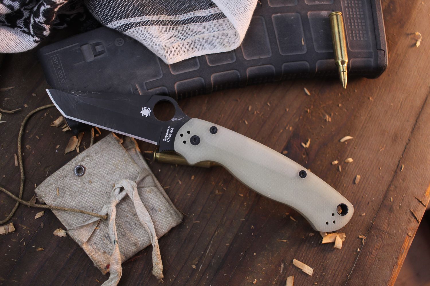 Spyderco BladeHQ Exclusive Paramilitary 2 3.4&quot; Compression Lock Folder / Natural G-10 / Black M4 Tanto ( Pre Owned )