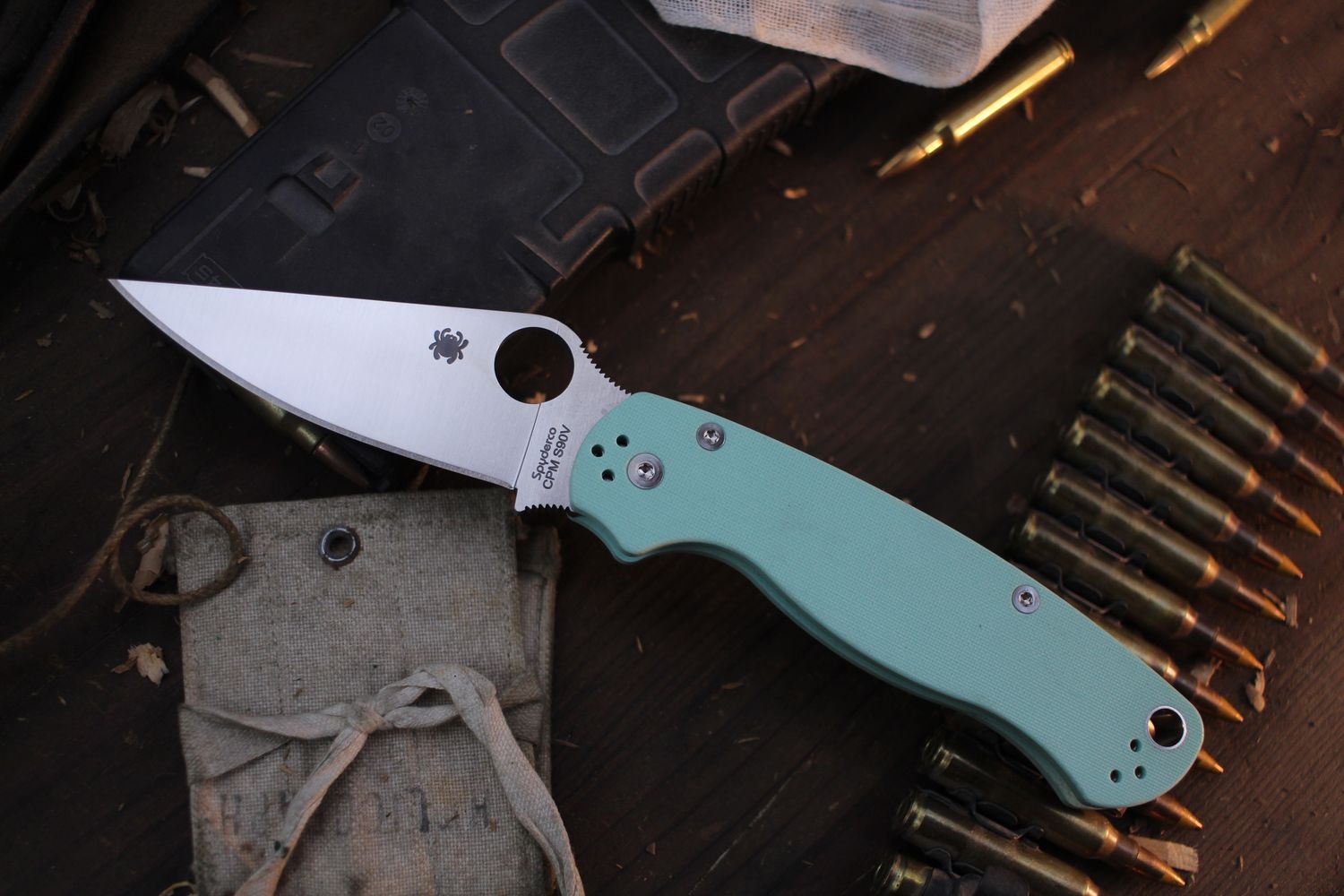 Spyderco Paramilitary 2 3.4&quot; Compression Lock Folder / Teal G-10 / Satin S90V ( Pre Owned )
