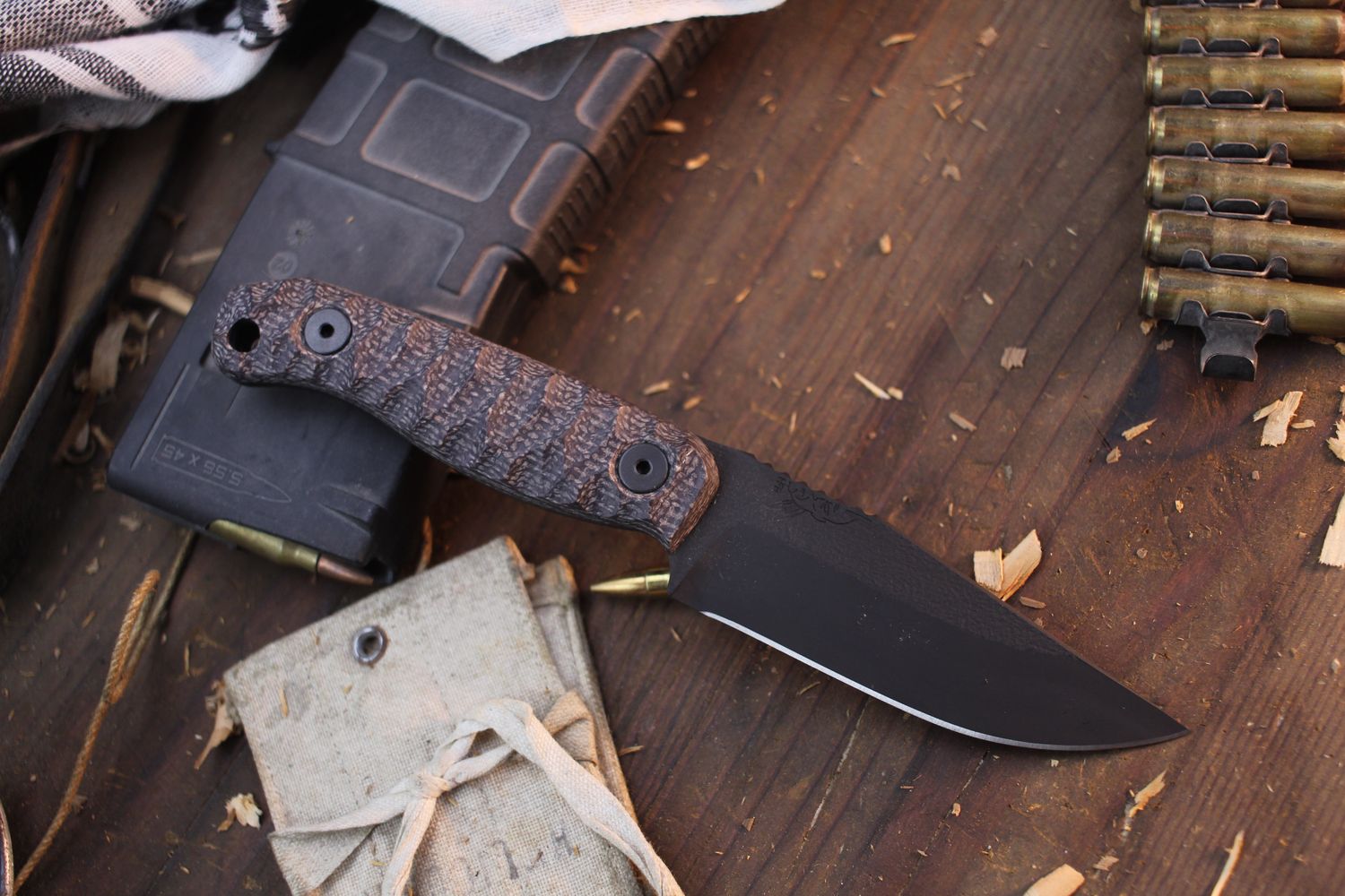 Half Face Blade Featherlight 3.35” Fixed Blade / Bison Jute Micarta / Armor Black Cerakote MagnaCut
