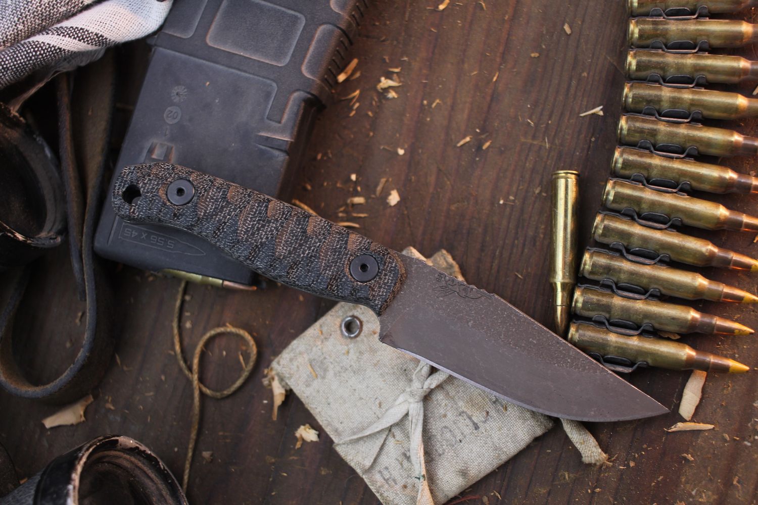 Half Face Blade Featherlight 3.35” Fixed Blade / Black Linen Micarta / Acid Washed MagnaCut