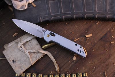 Kershaw Mini Iridium 3&quot; Crossbar Lock Folder / Ice Blue Anodized Aluminum / Stonewashed D2