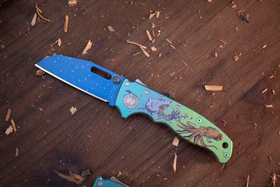 Demko ColorfulFilth "Deep Dive" AD20.5 3.2" Shark Lock Folder / Custom Anodized Titanium / Blue Cerakote &amp; Bubble Engraved 20CV