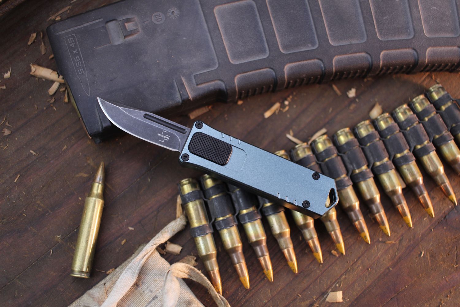 Boker Plus USB 2.0 1.77&quot; OTF Auto / Gray  Aluminum / Blackwashed D2