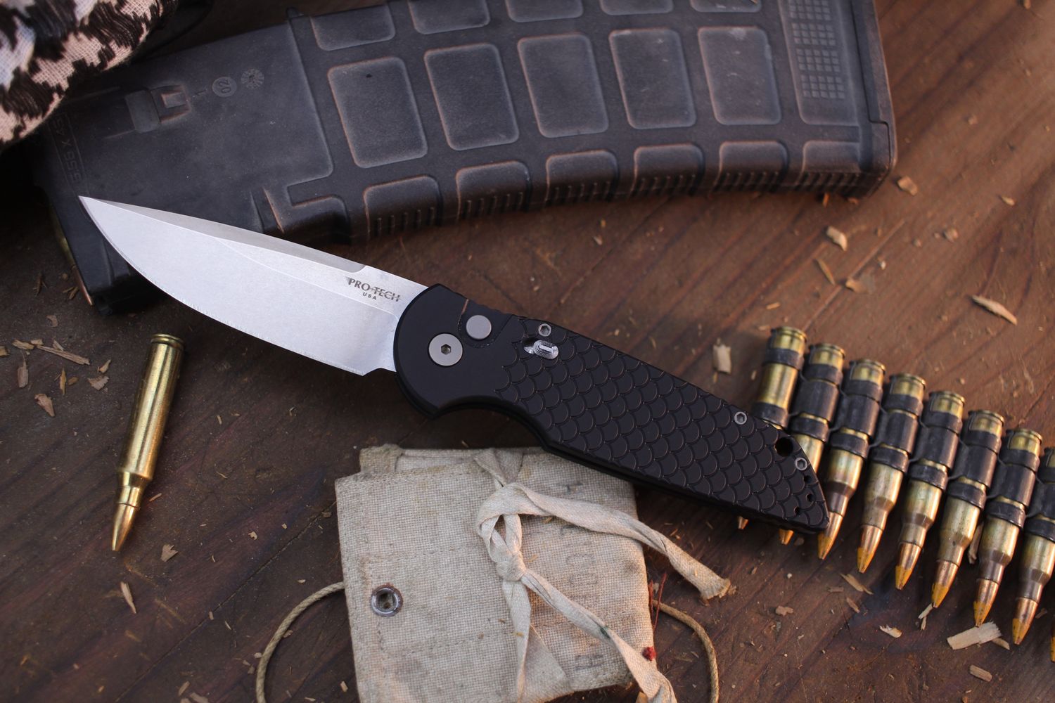 Pro-Tech TR-3 MC1 3.5&quot;  Automatic Plunge Lock Folder / Black Aluminum Fish Scale / Stonewashed CPM Magnacut ( Pre Owned )