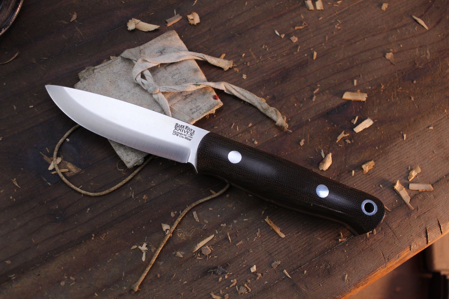 Bark River Knives Bushcrafter 3.94&quot; Fixed Blade / Brown Micarta / Satin Cru-Wear ( Pre Owned )