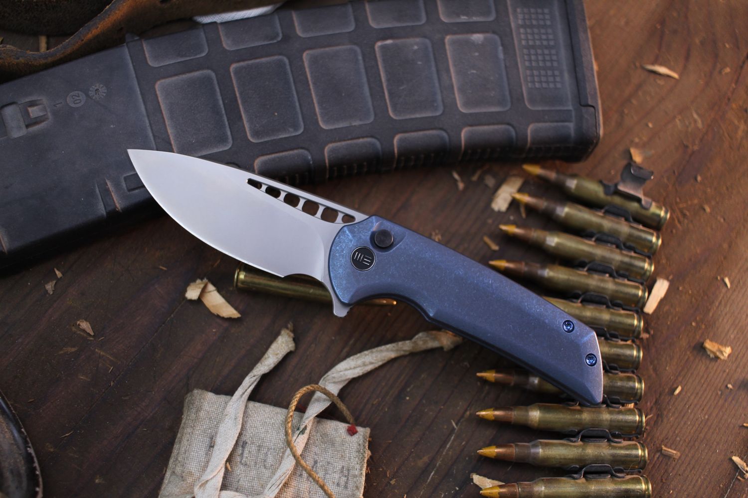 WE Knives Mini Malice 2.98&quot; Button Lock Flipper  / Blue Anodized Titanium / Bead Blasted 20CV ( Pre Owned )