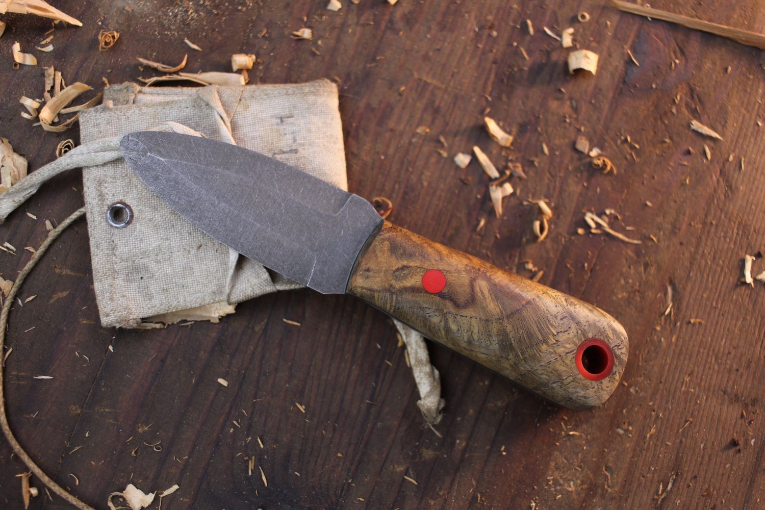 Due South Knives Oyster &amp; Clam Knife / Dyed Curly Oak / Acid Washed 8670