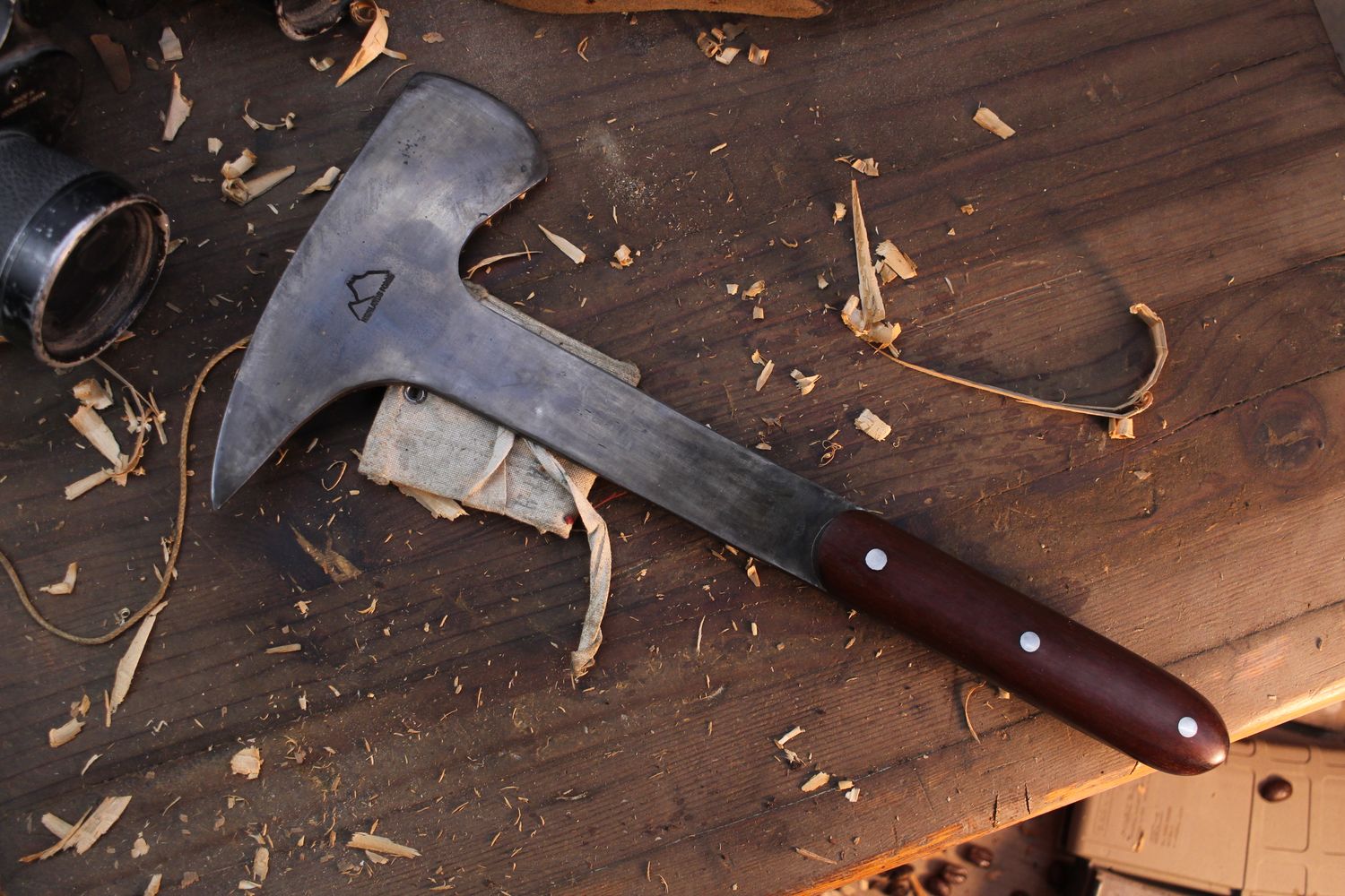 Highlands Forge Full Tang Hatchet / 14&quot; Ironwood &amp; Steel / Forged 5160 High Carbon