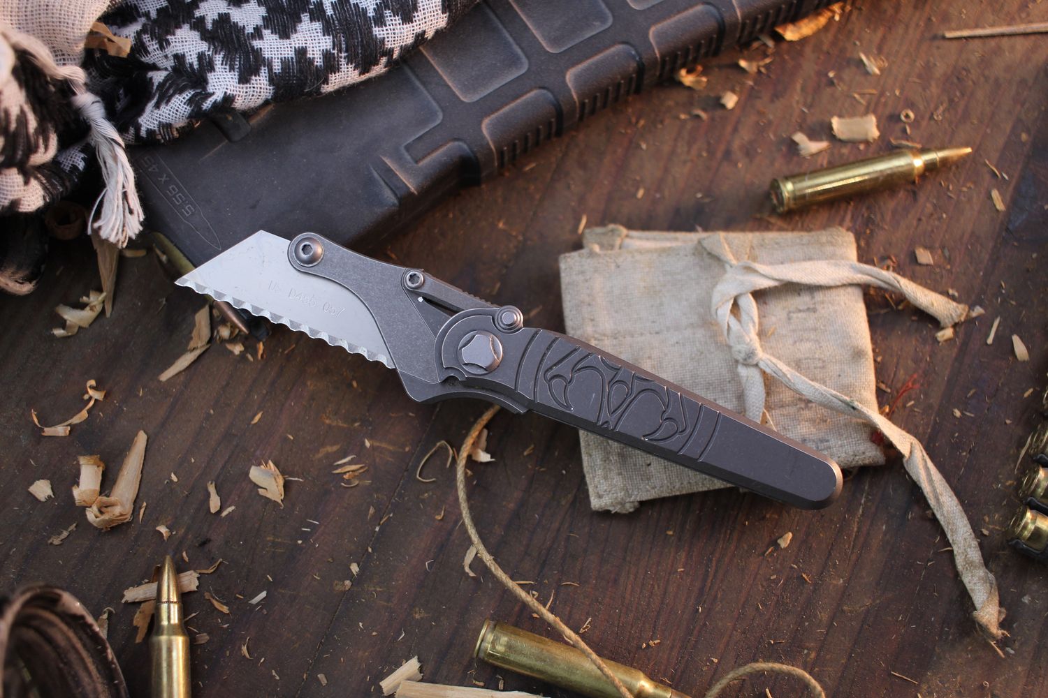 G&amp;G Hawk Shortcut 2.2&quot; Latch Lock Folder / Tumbled &amp; Machined Titanium /  Serrated Stainless Razor Blade ( Pre Owned )