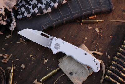 Demko AD20.5 3.2&quot; Shark Lock Folder / White Cerakote Titanium / Stonewashed 20CV