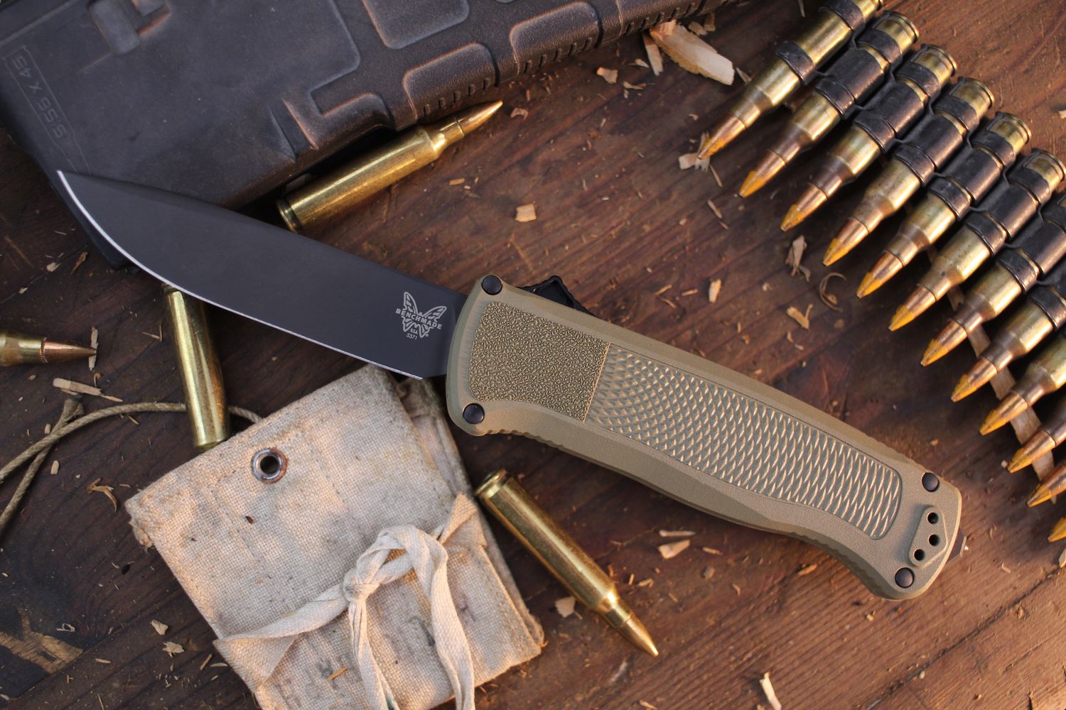 Benchmade Shootout 3.494&quot; OTF AUTO / Ranger Green Grivory / Black DLC CruWear