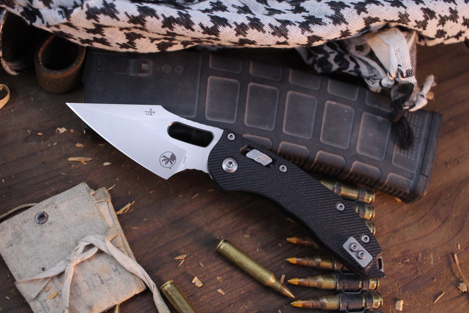 Microtech Stitch 3.625&quot; RAM-LOK Folder / Black Fluted G-10 / Stonewashed M390MK