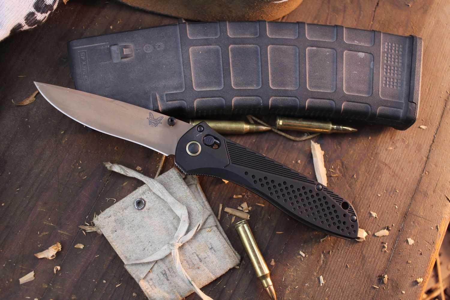Benchmade McHenry &amp; Williams Seven-Ten 4&quot; AXIS Lock Folder / Black Machined Aluminum / Flat Earth PVD CPM-MagnaCut ( Pre Owned