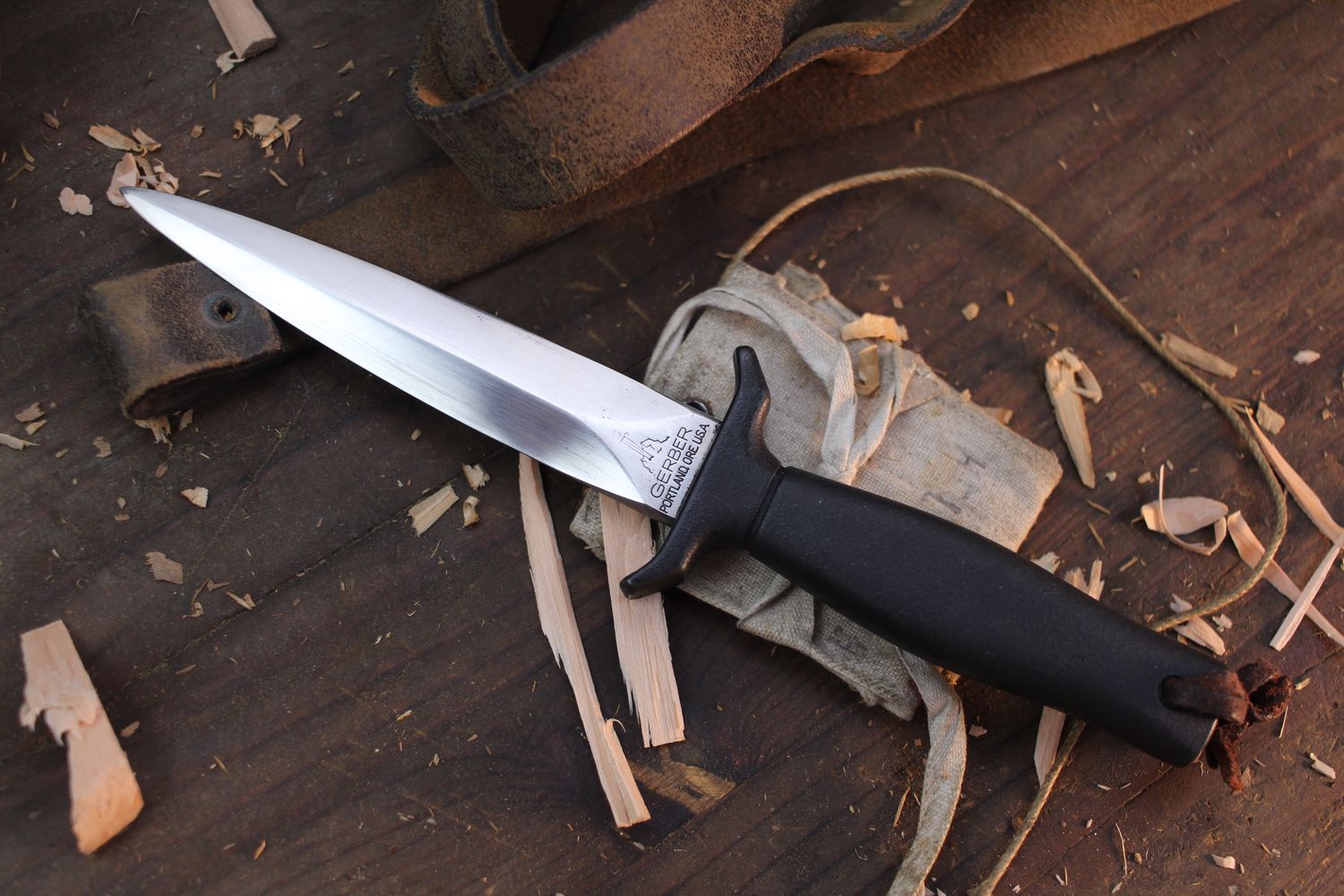Gerber Classic Mark 1 4.75&quot; Combat Dagger / Armorhide / L6 Alloy / Pre &#39;81 ( Pre Owned )