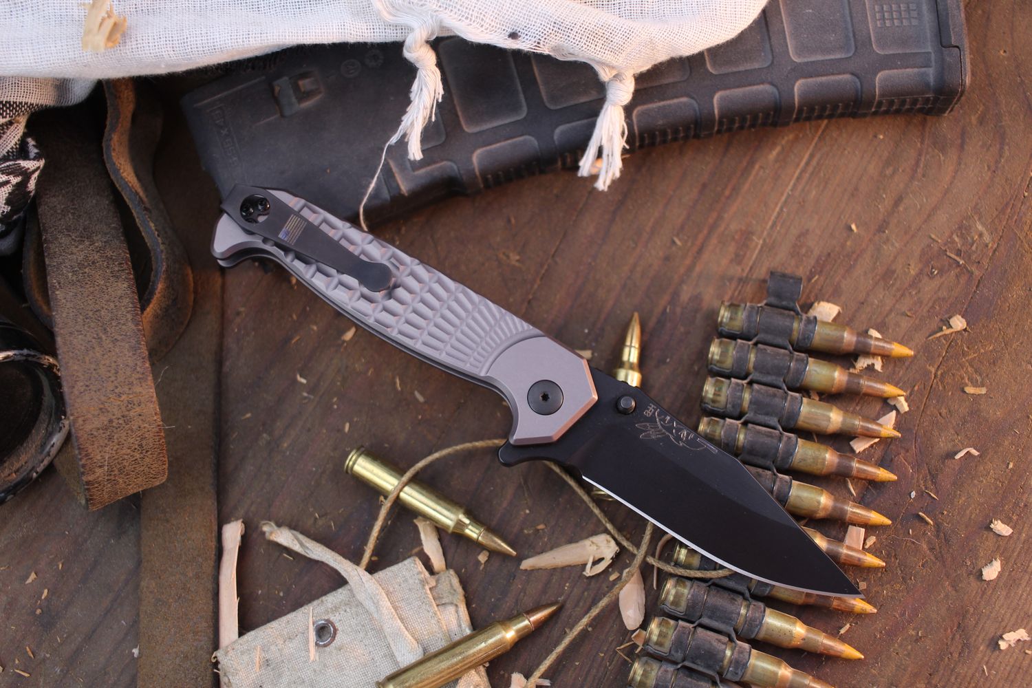 Half Face Blade Crow 3.25&quot; Plunge Lock Flipper / Monolithic Contoured Aluminum Frame / Black Cerakote S45VN