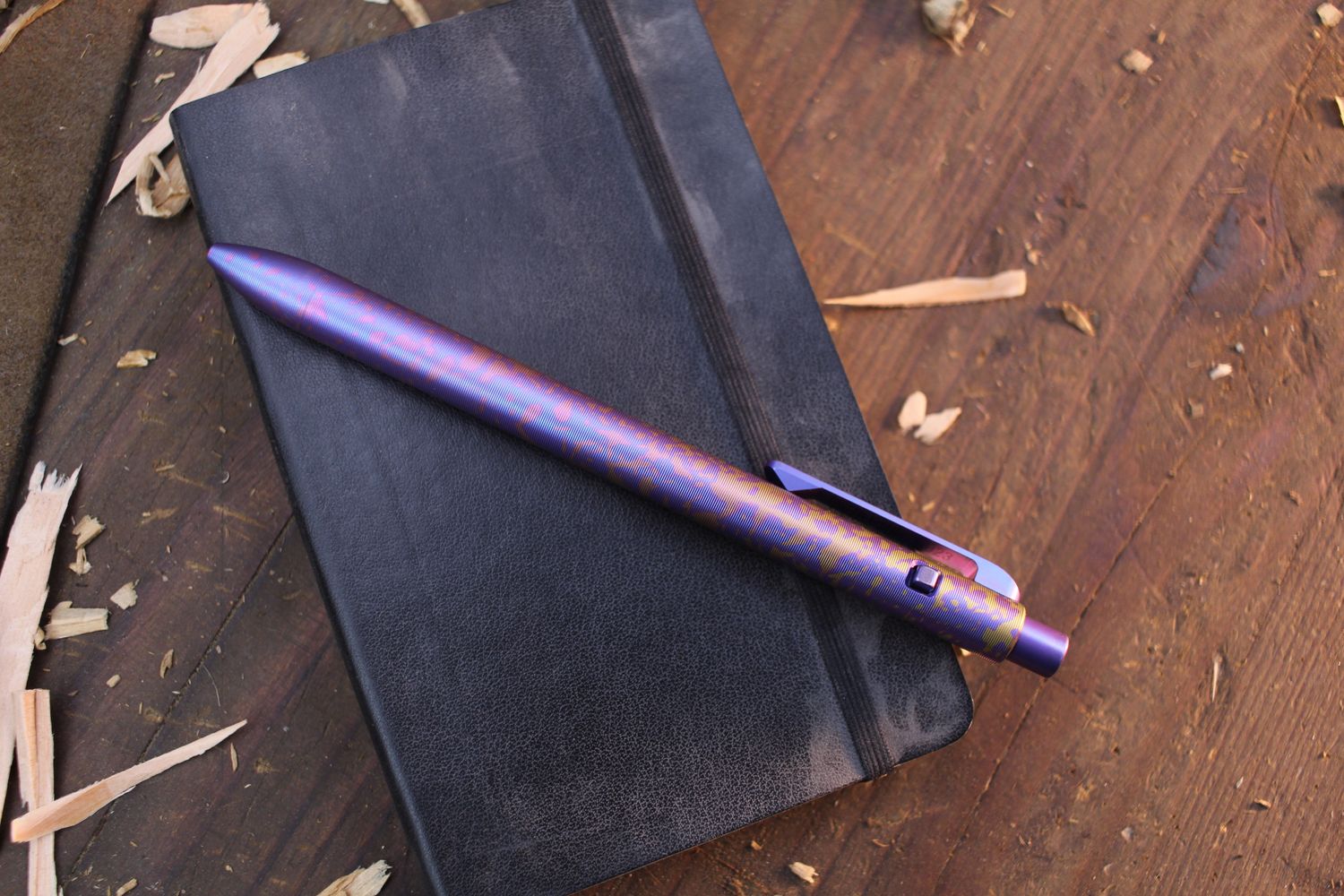 Tactile Turn DLT Exclusive Standard 4.6&quot; Side Click Pen / Splatter Anodized Titanium ( Pre Owned )