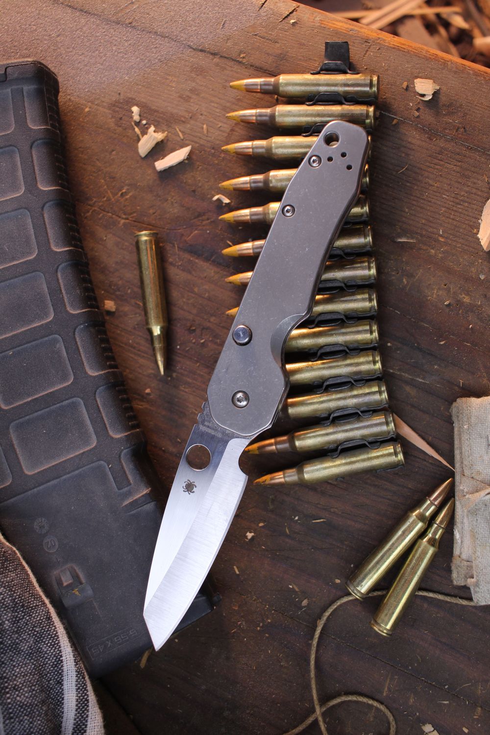 Spyderco Smock 3.4&quot; Compression Lock Folder / Stonewashed Titanium / Satin S30V ( Pre Owned )