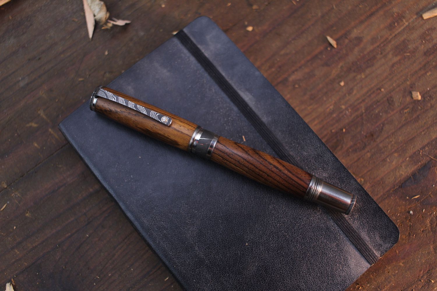 William Henry Classic RB7-CDD Pinot Collection 4.875&quot; Pen / Cocobolo With Damascus &amp; White Topaz