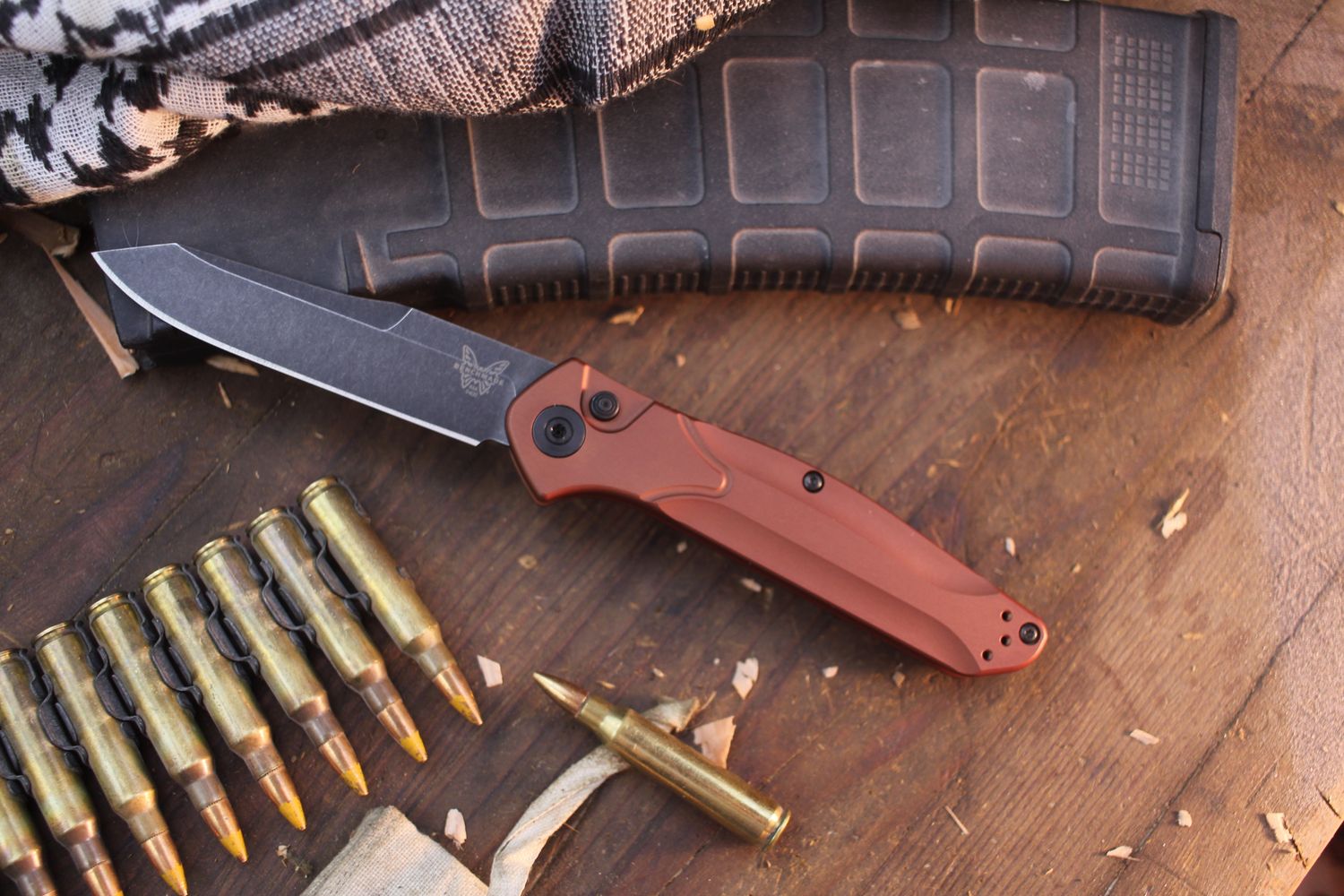 Benchmade Osborne 3.4&quot; AUTO Button Lock Folder / Burnt Copper Aluminum / Blackwashed CPM-MagnaCut
