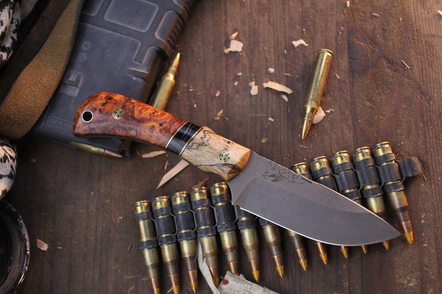 Half Face Blade Cav Jr. 3.5&quot; Fixed Blade / Spalted Maple &amp; Amboyna Burl With Copper Split / Acid Washed MagnaCut ( Pre Owned )