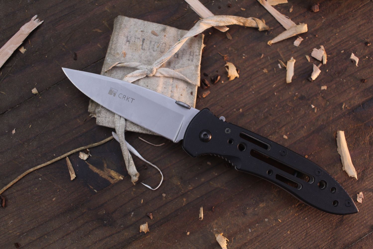 CRKT Vintage Point Guard Crawford Design 3.5&quot; Linerlock Folder / Black Zytel / Beadblasted 420J2 ( Pre Owned )