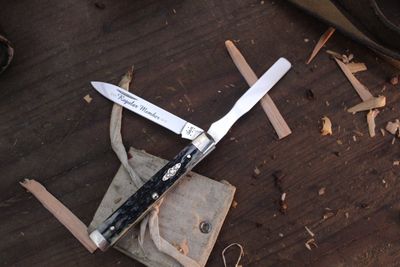 Case Collectors Club Doctors 3.89&quot; Closed Slipjoint Folder / Allegheny Mountain Bone / Polished Tru-Sharp Stainless ( Pre Owned