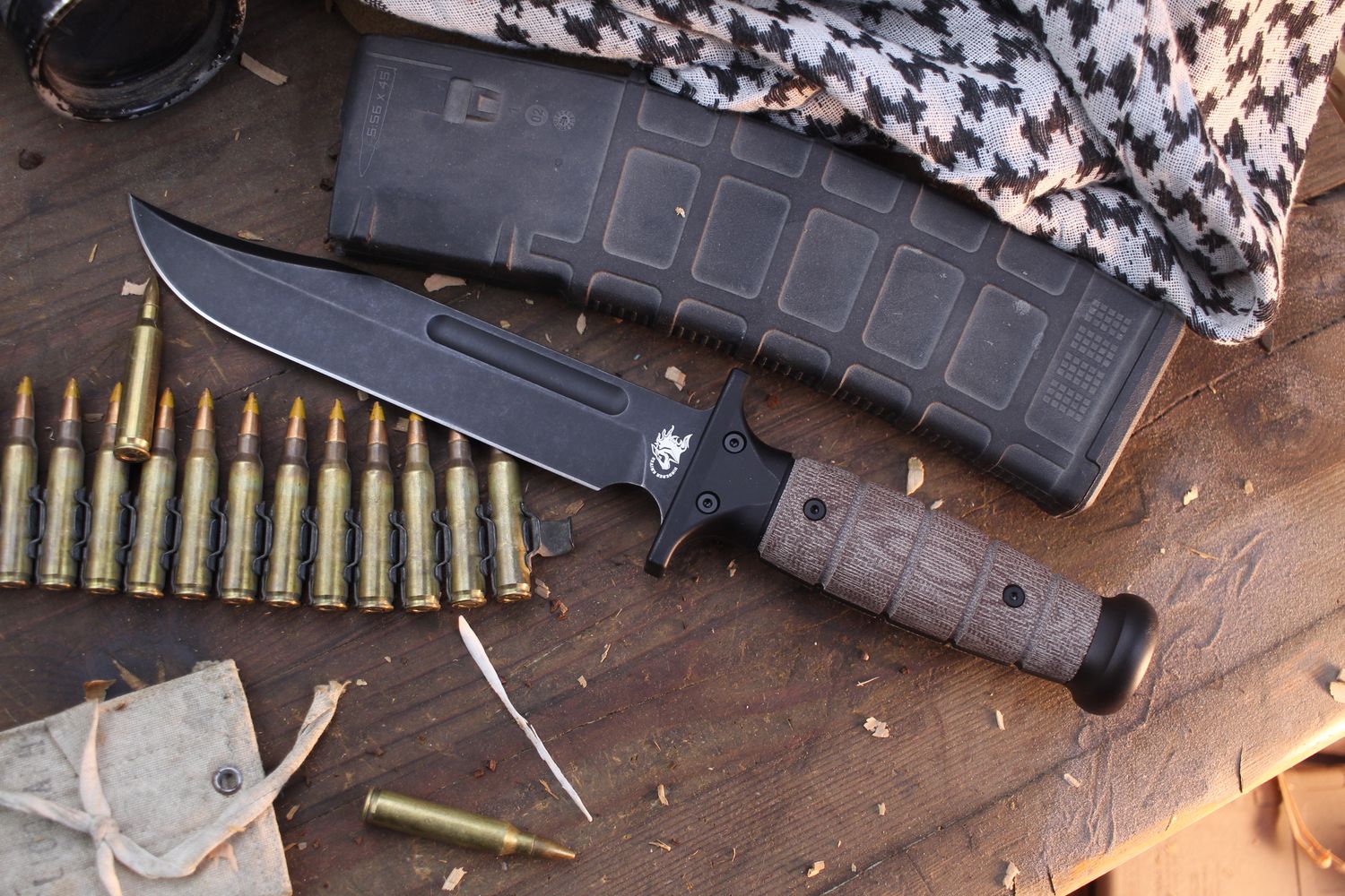 Hinderer Knives Ka-Bar 6.93&quot; Fixed Blade / Brown Micarta / Battle Black 3V Clip Point