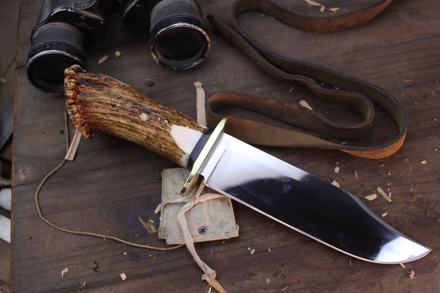 David Reed Riese Jager Messer 8&quot; Fixed Bowie / Elk Antler &amp; Brass Double Guard / Polished 440C