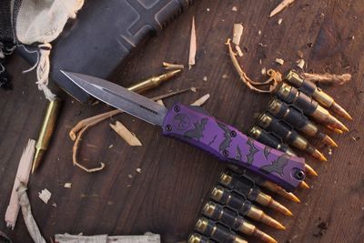 Microtech Signature Series Hera II Mini D/E 3&quot; OTF AUTO / Bats Deep Engraved Aluminum / Apocalyptic M390MK