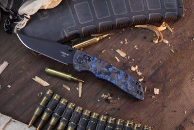 Hogue Deka 3.25" ABLE Lock Folder / Blue Marbled Carbon Fiber / Black DLC MagnaCut  ( Pre Owned )
