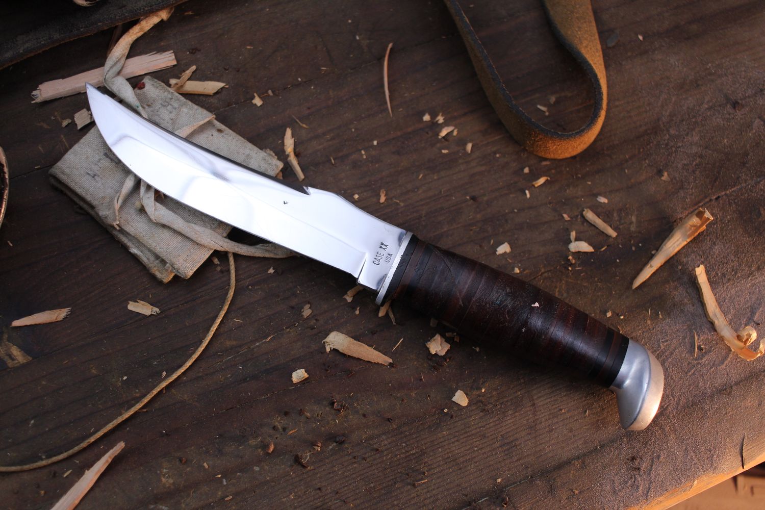 Case Vintage 1960&#39;s Hunter 5.75&quot; Fixed Blade / Stacked Leather / Polished Tru-Sharp Stainless ( Pre Owned )