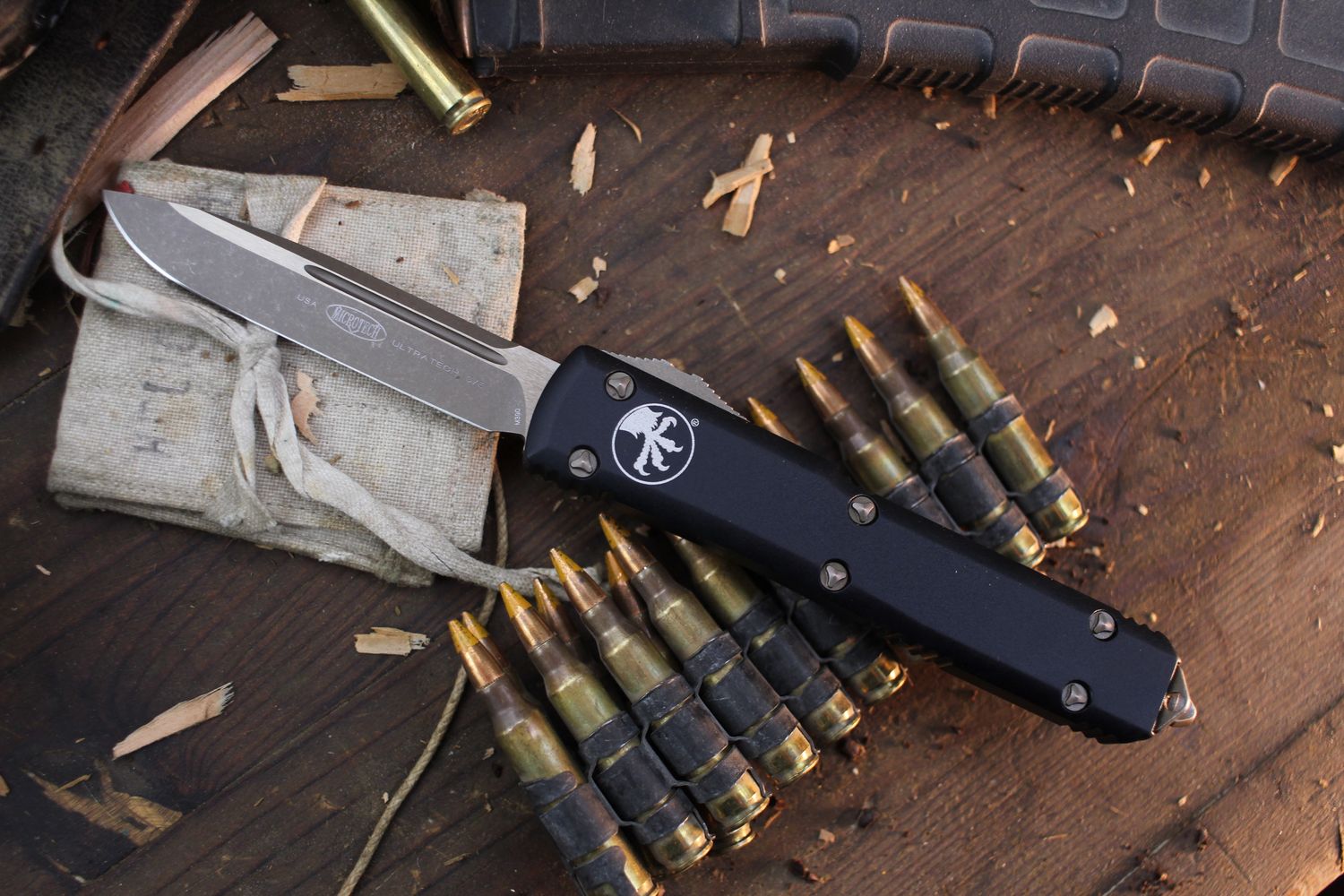 Microtech Ultratech 3.4&quot;  S/E OTF Auto / Black Aluminum / Bronze ( Pre Owned )