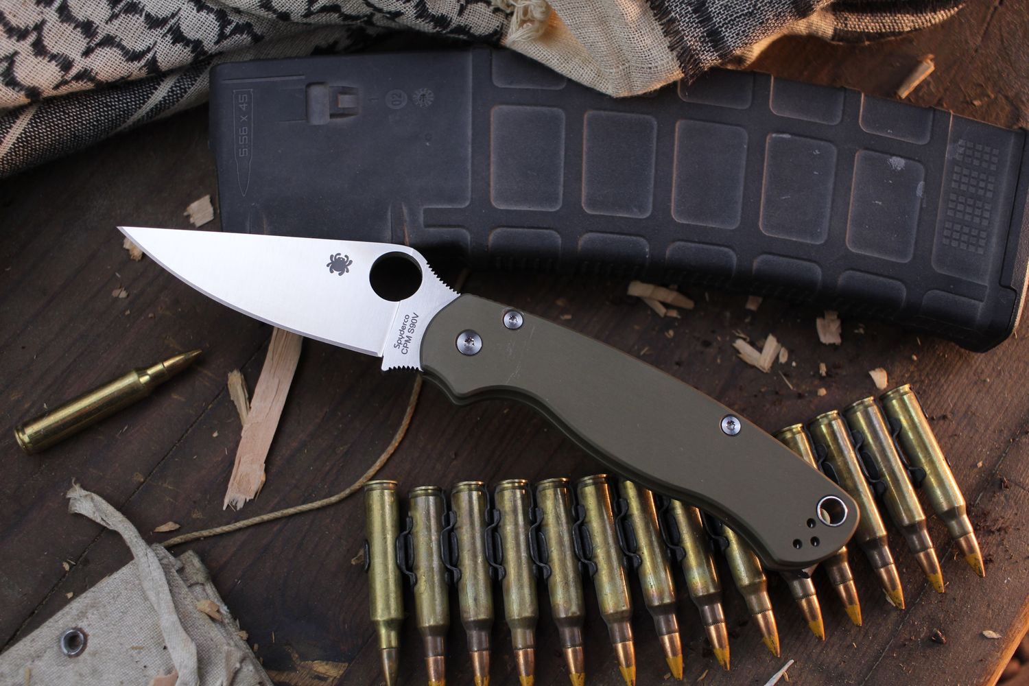 Spyderco Paramilitary 2 3.45&quot; Compression Lock Folder / AWT Tan Aluminum Scales / Satin S90V (Pre Owned )