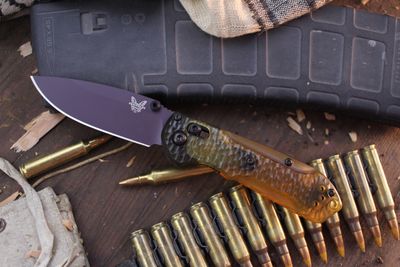 Benchmade Limited Edition Mini Freek 3&quot; AXIS Lock Folder / Amber Contoured Ultem / Amethyst CPM-M4