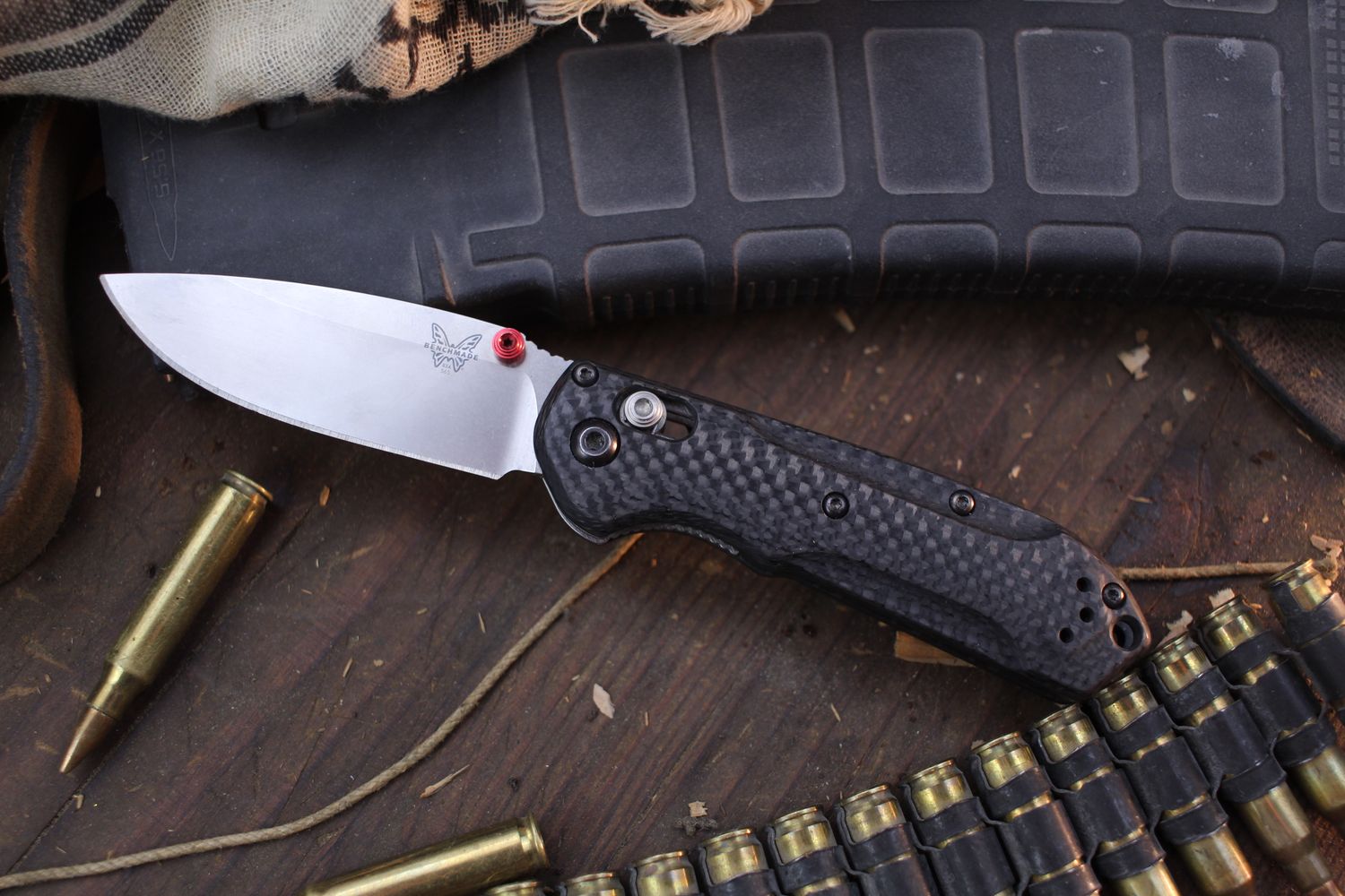 Benchmade Mini Freek 3&quot; AXIS Lock Folder / Carbon Fiber / Satin S90V ( Pre Owned )