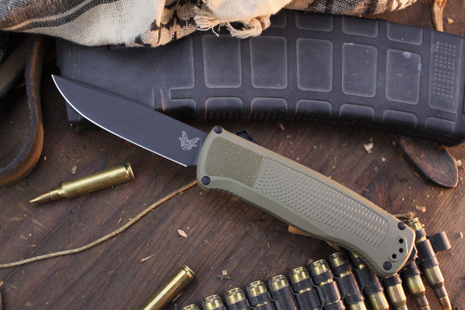 Benchmade Shootout 3.494&quot; OTF AUTO / Ranger Green Grivory / Black DLC CruWear ( Pre Owned )
