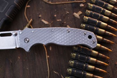 Demko AD20.5 3.2" Shark Lock Folder / Original GOAT Textured Titanium / Stonewashed D2 ( Pre Owned )
