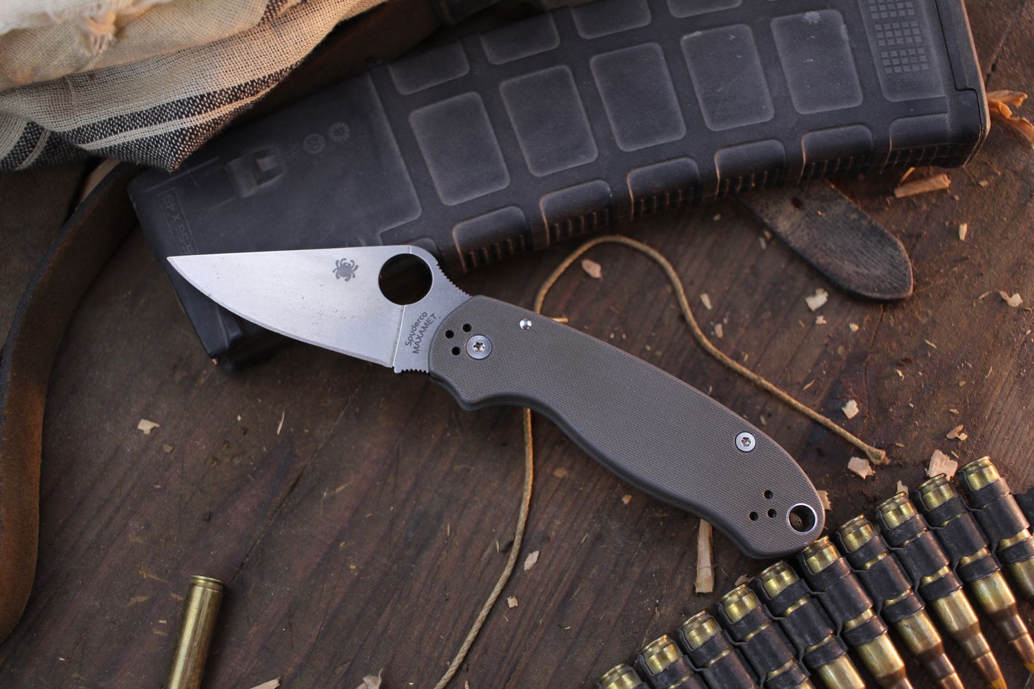 Spyderco Para 3 3&quot; Compression Lock Folder / Grey G-10 / Satin Maxamet ( Pre Owned )