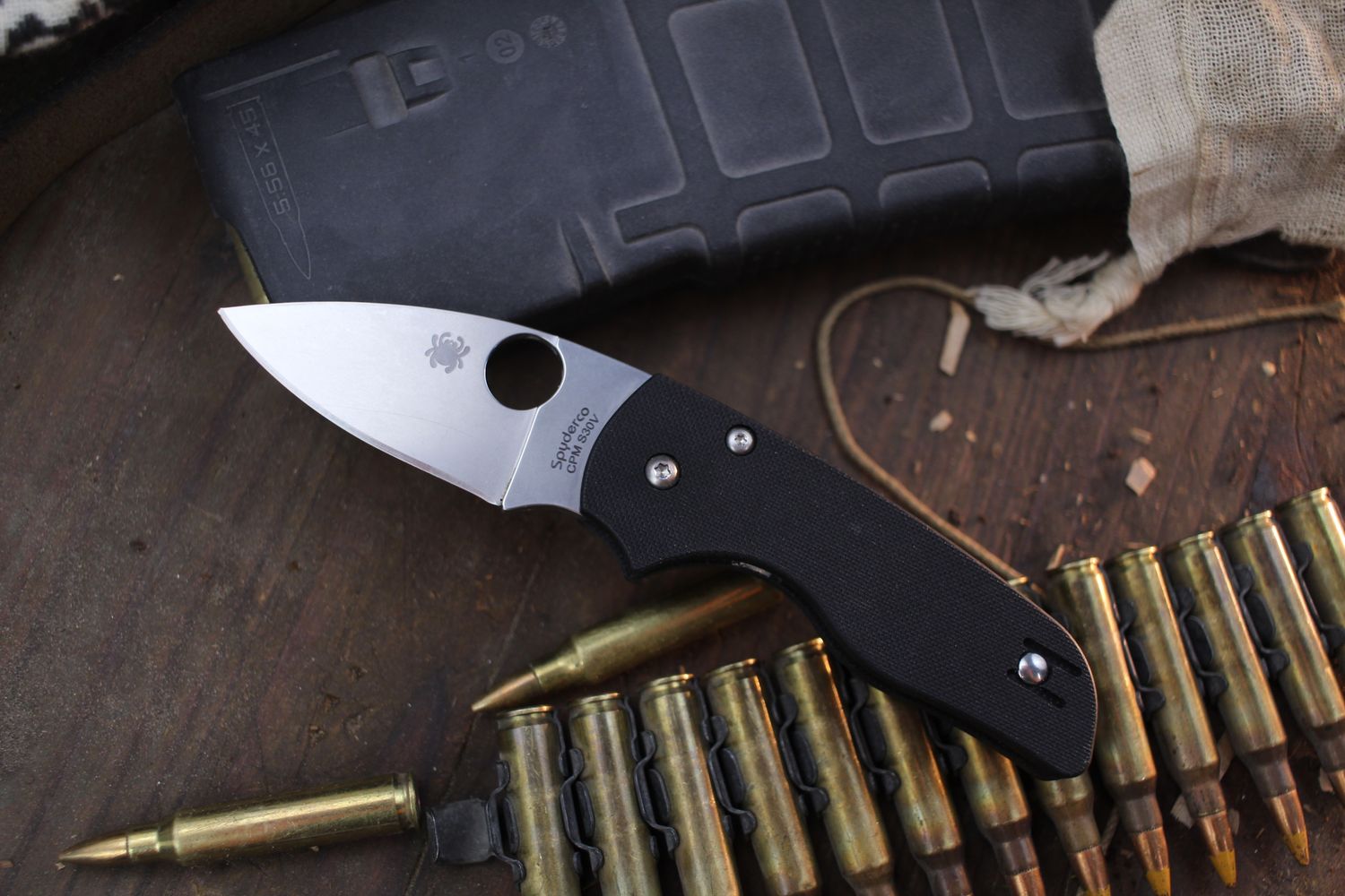 Spyderco Lil&#39; Native 2.5&quot; Compression Lock Folder / Black G-10 / Satin S30V ( Pre Owned )