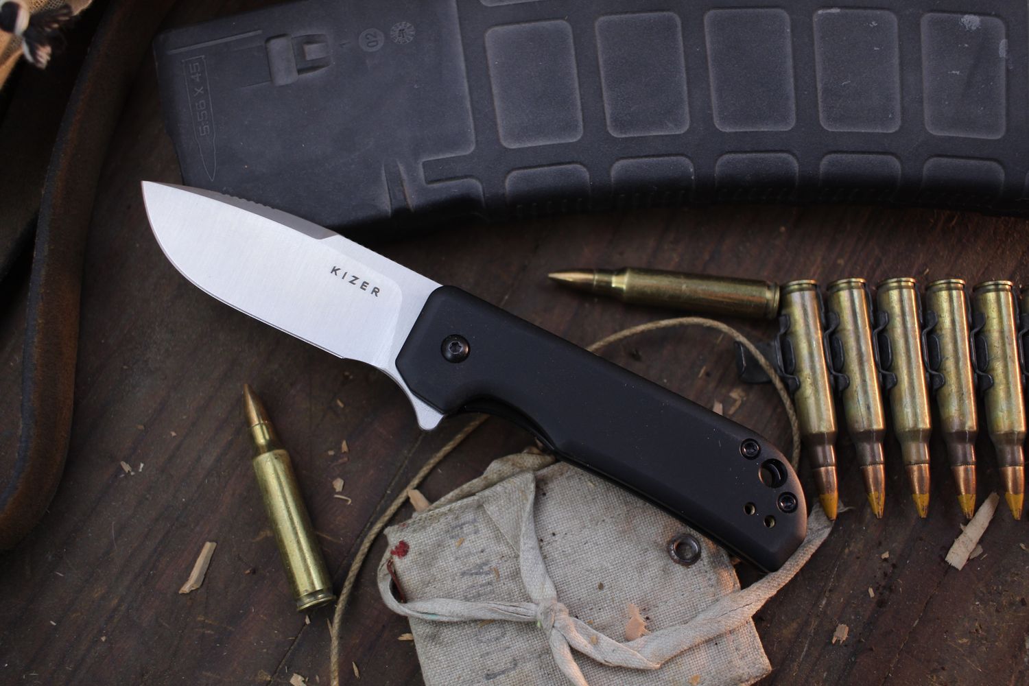 Kizer Nice Guy 2.84&quot; Linerlock Flipper / Black Aluminum / Satin Nitro-V ( Pre Owned )