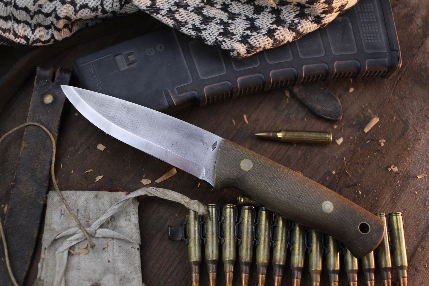 Battle Horse Knives Scandi Ground Battlelore 4.625&quot; Fixed Blade / Green Micarta / Forge Finish 154-CM ( Pre Owned )