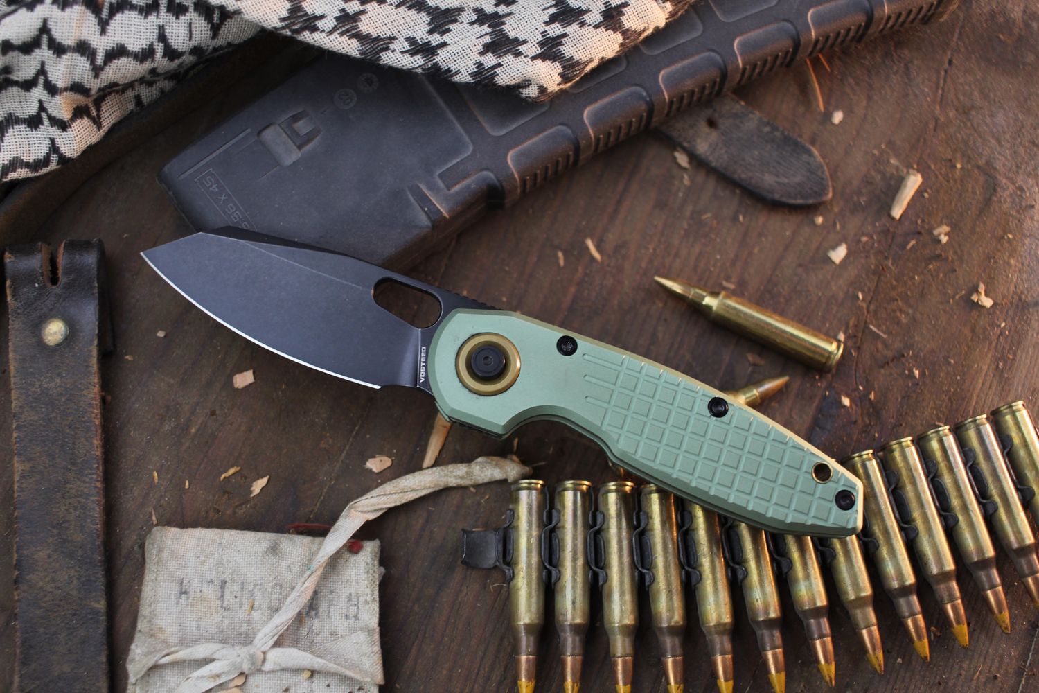 Vosteed Knives Ankylo 3.18&quot; Vanchor Lock Flipper / Green Frag Pattern Aluminum / Black Elmax ( Pre Owned )